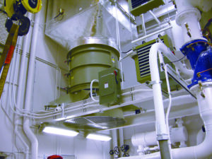 Single Upward Large Fan
